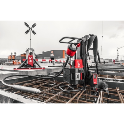 Rucksack-Betonverdichter MX FUEL™, Milwaukee_1